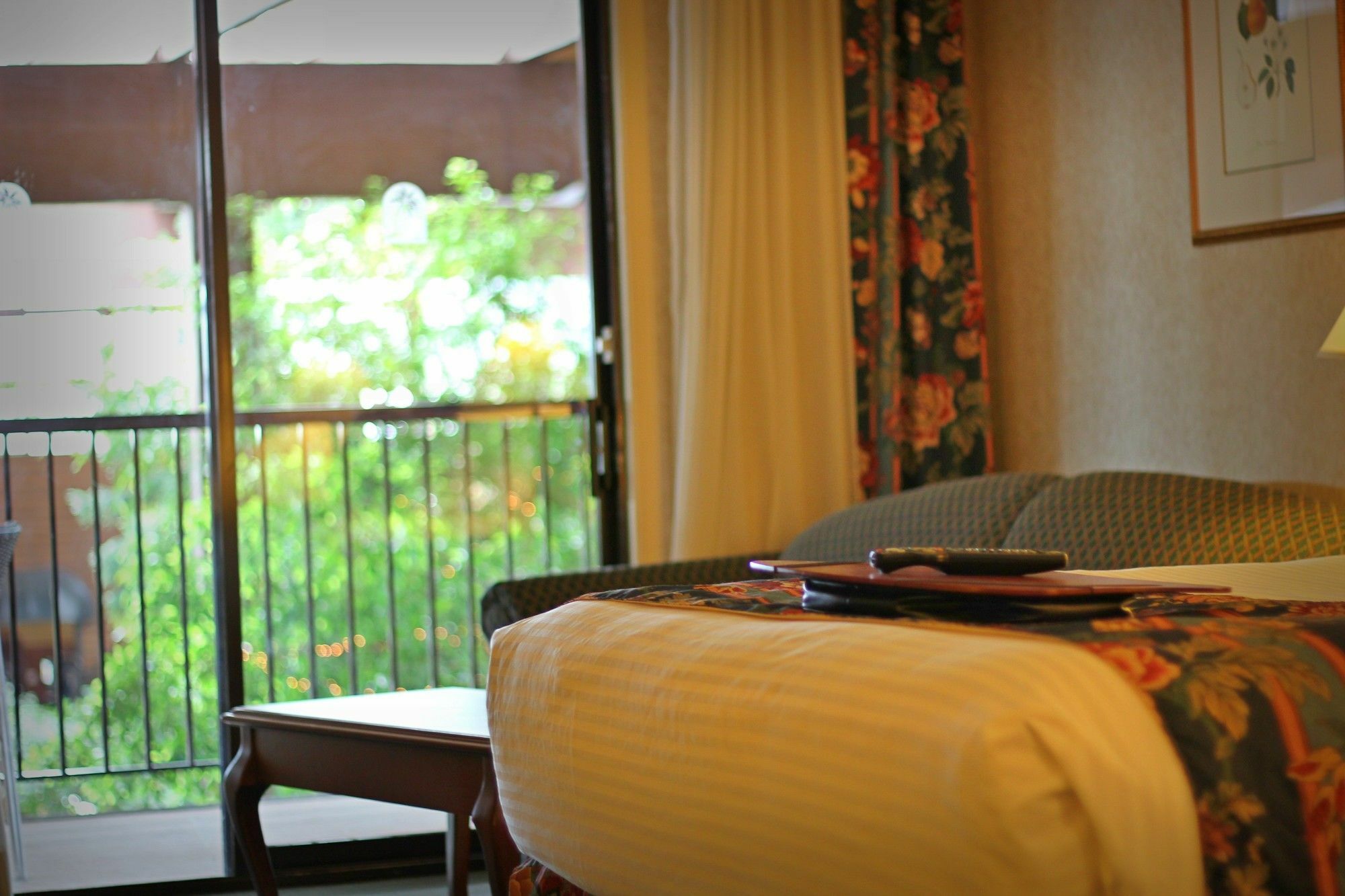 Prestige Vernon Lodge Екстер'єр фото