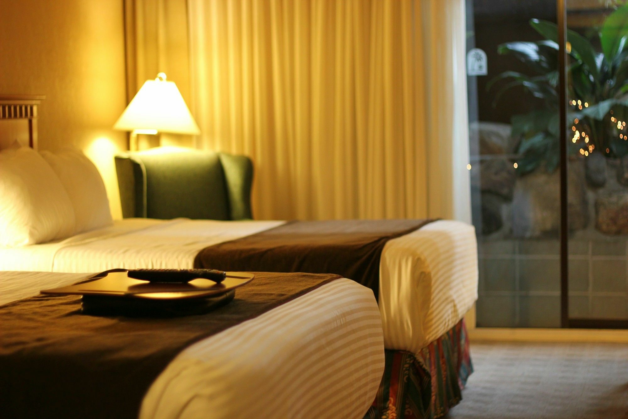 Prestige Vernon Lodge Екстер'єр фото