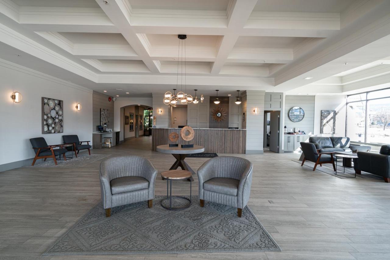 Prestige Vernon Lodge Екстер'єр фото